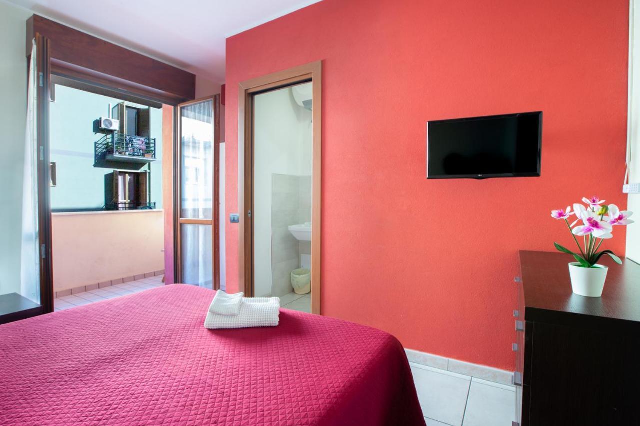 Ogliastra Apartment Rooms Cagliari Bagian luar foto
