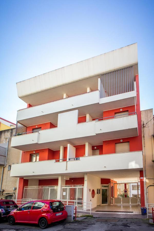 Ogliastra Apartment Rooms Cagliari Bagian luar foto
