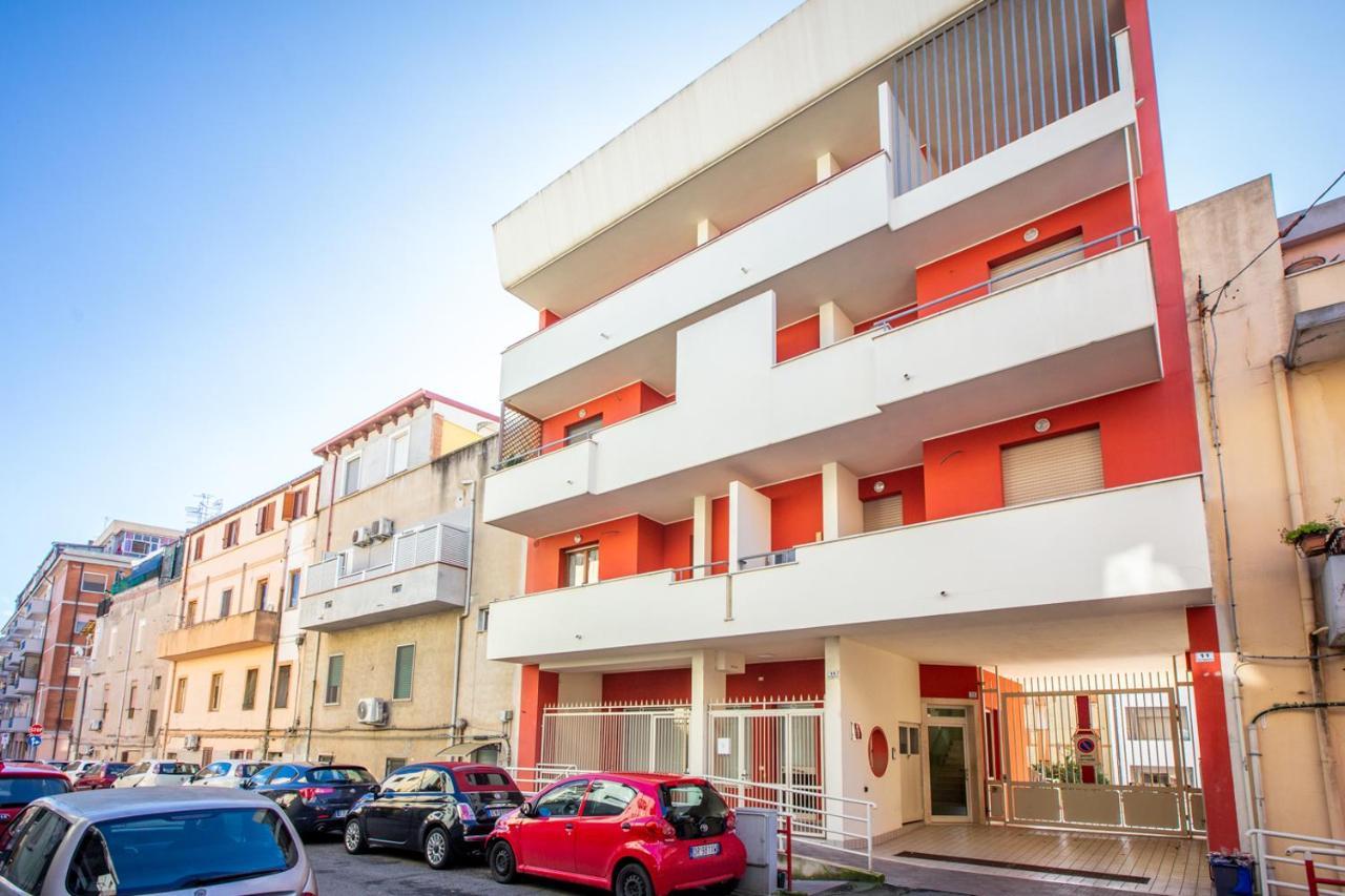 Ogliastra Apartment Rooms Cagliari Bagian luar foto